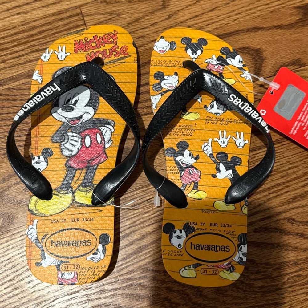 Brand new 2Y Havaianas ~ Disney Mickey Mouse Sketch Flip Flops cute